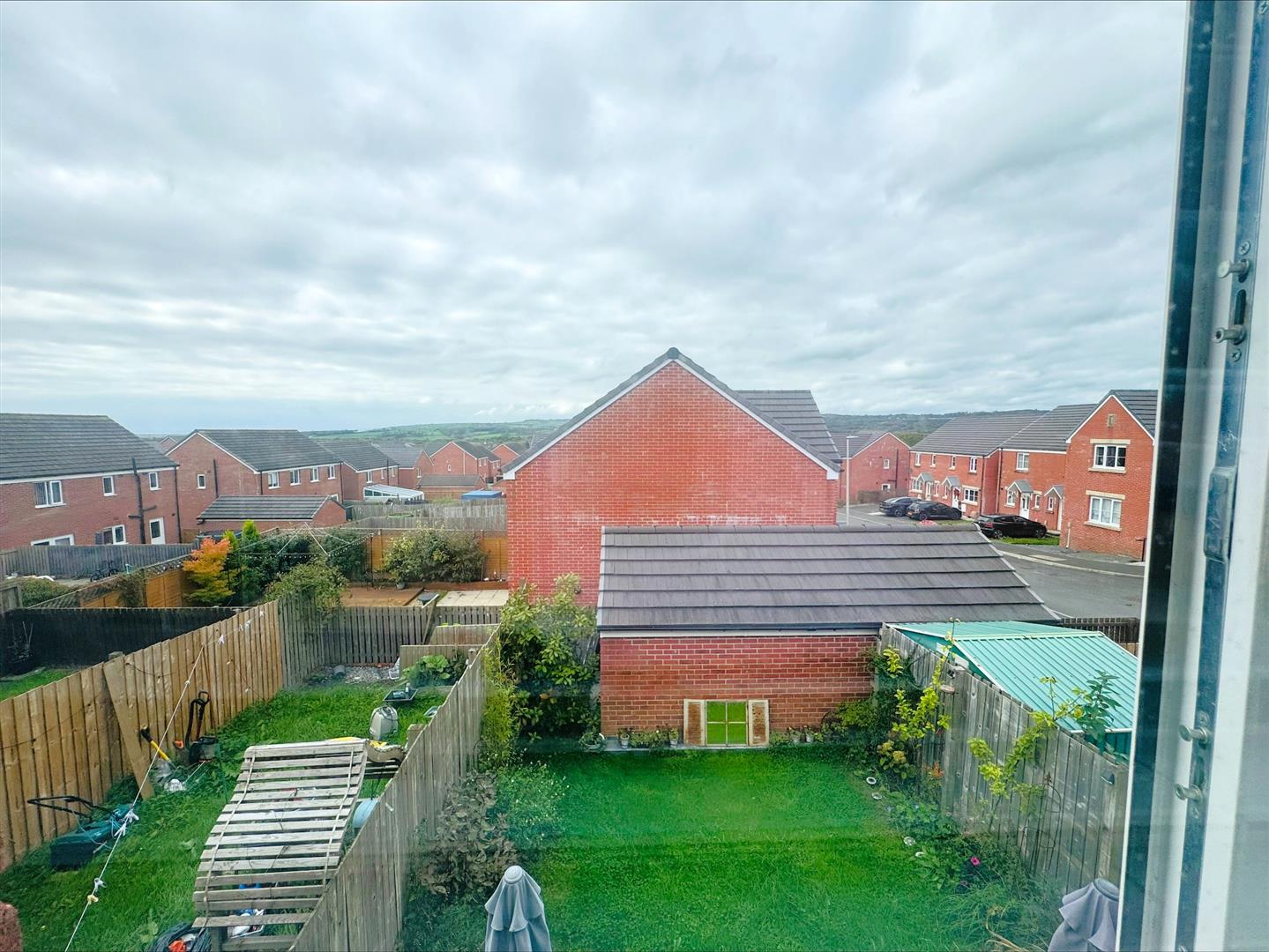 Clos Y Nant, Carway, Kidwelly, SA17 4JH